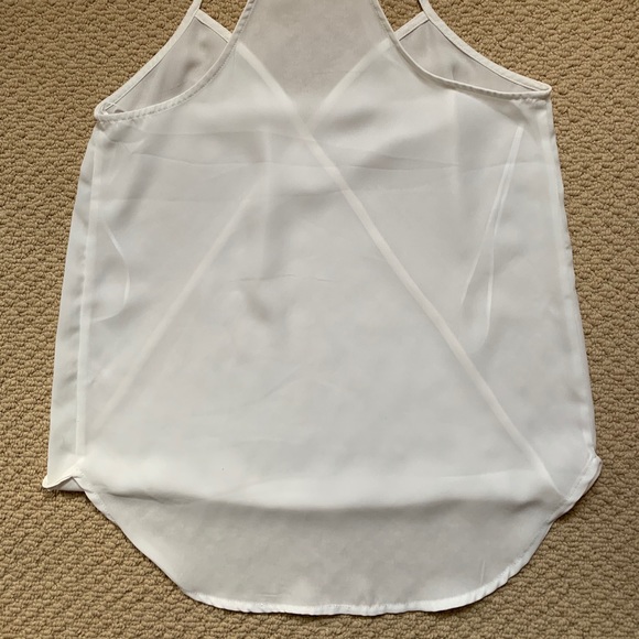 White Tank - Picture 3 of 4